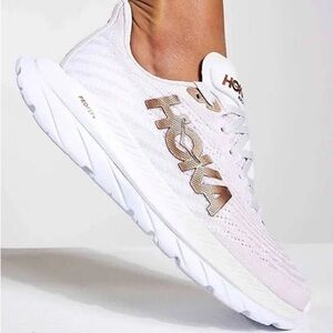 Hoka white copper Mach 5 Road Running Shoes - size 8